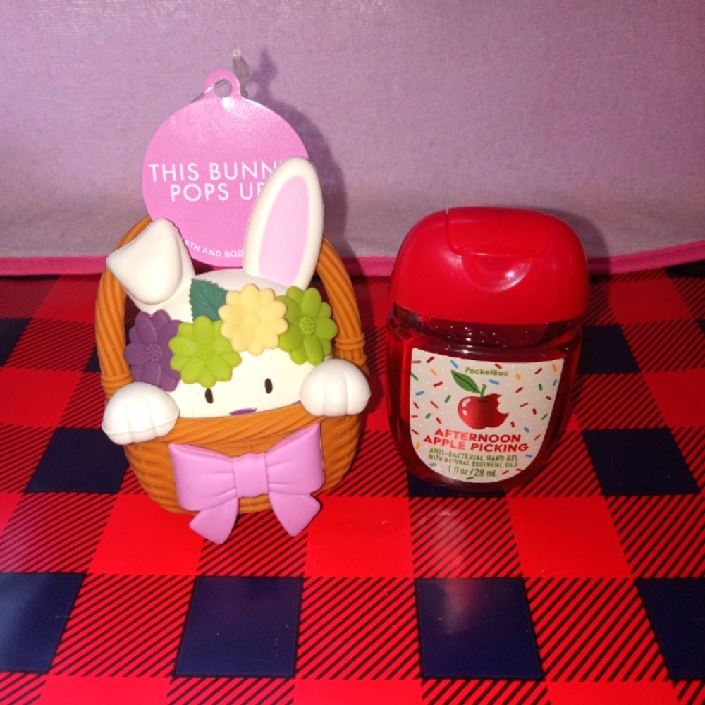 B&BW Easter Bunny Pocketbac With Sanitizer 🐰